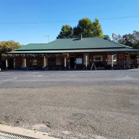 Wombat Hotel - Holiday Find 1
