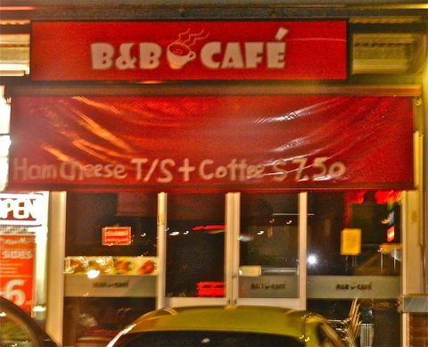 B&B Café - Holiday Find 0