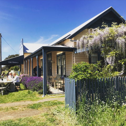 Dunkeld Old Bakery, Cafe And Guesthouse - Holiday Find 0