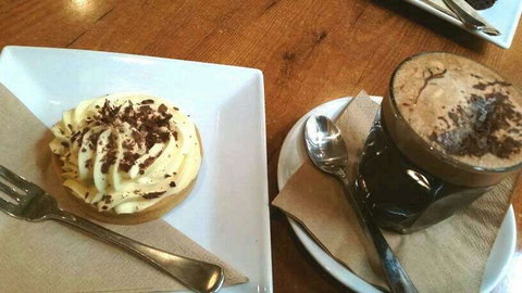 Appleseed Cafe - Holiday Find 0