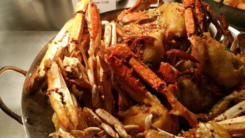 East West Buffet - Holiday Find 0