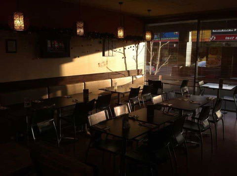 Ghin Thai Cafe Restaurant - Holiday Find 0