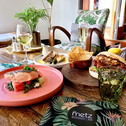 The Metz - Holiday Find 0