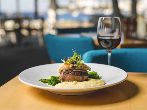 Aqua Restaurant - Holiday Find 0