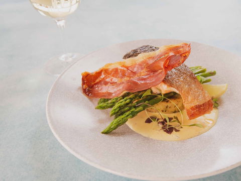 Aqua Restaurant - Holiday Find 1