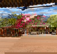 Daly Waters Historic Pub - Holiday Find