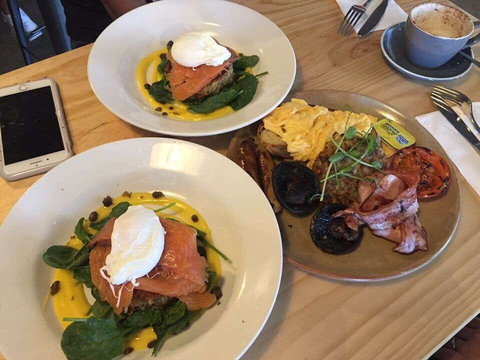 Artezen Espresso Bar - Holiday Find 0