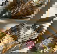 Ronny's - Holiday Find