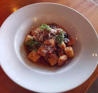 5 Little Pigs - Holiday Find