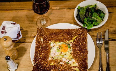 Bellas Cafe & Licensed Italian Restaurant - Holiday Find 5