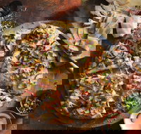 Domino's - Djugun - Holiday Find