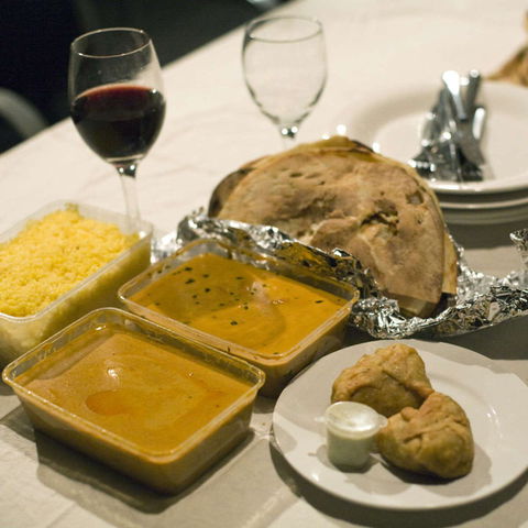 Oberois Indian Restaurant - Holiday Find 0