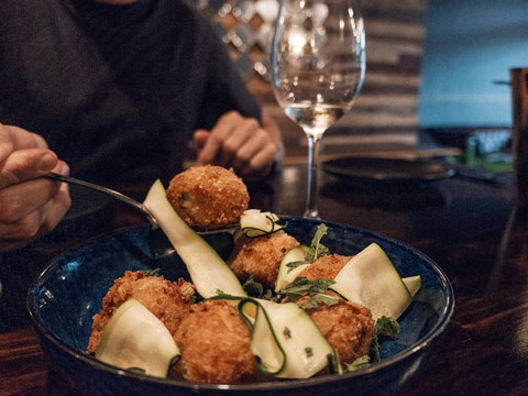 Bert's Restaurant - Holiday Find 1