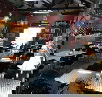 Mai's Kitchen Rules Cafe - Holiday Find