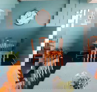 Jolly Swagman Cafe - Holiday Find