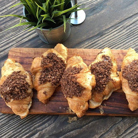 85 Espresso - Holiday Find 0