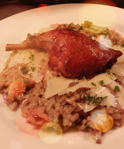 Roman Empire Restaurant - Holiday Find 0