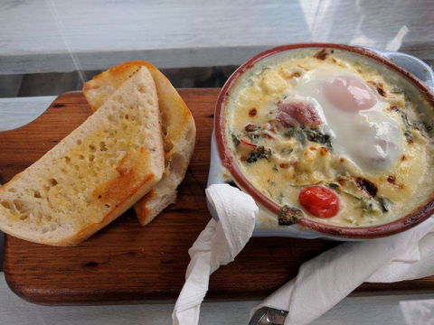 Urth Cafe And Bar - Holiday Find 0