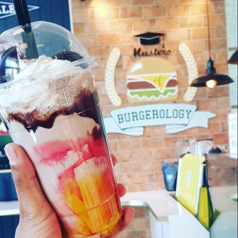 Glamorama - Holiday Find 0