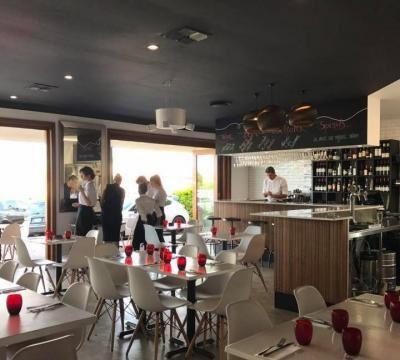 La Sen Vietnamese - Holiday Find 12