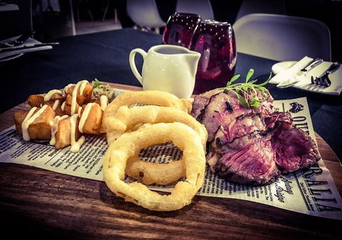 La Sen Vietnamese - Holiday Find 8