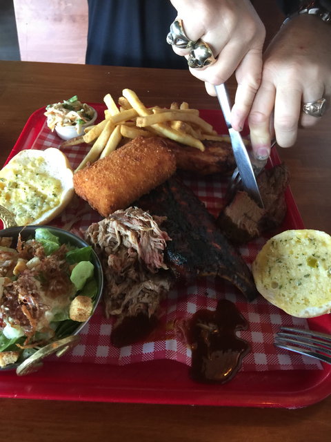 PORKIES BAR-B-QUE - Holiday Find 6