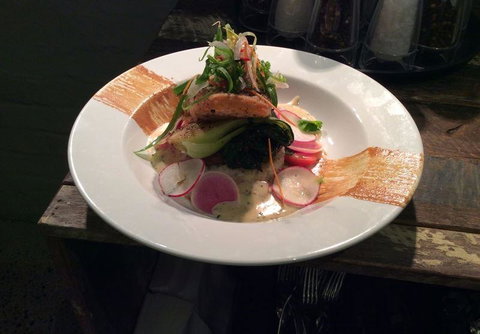 Vines Restaurant At Hollydene Estate - Holiday Find 9