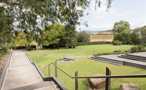 Vines Restaurant At Hollydene Estate - Holiday Find 11