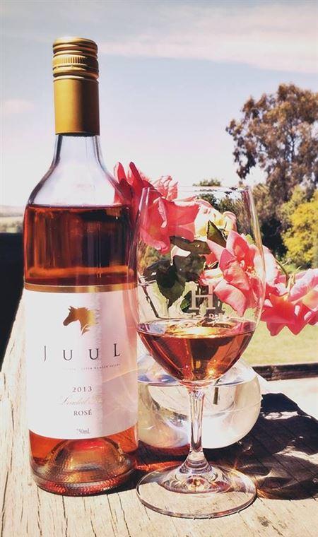 Vines Restaurant At Hollydene Estate - Holiday Find 4