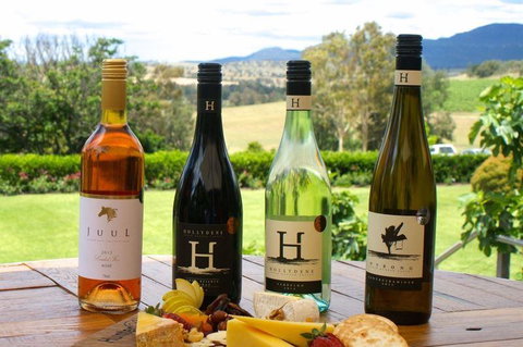 Vines Restaurant At Hollydene Estate - Holiday Find 5