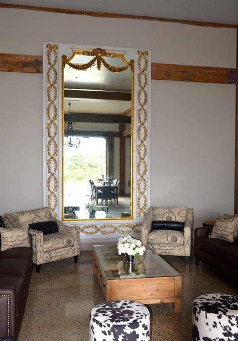 Vines Restaurant At Hollydene Estate - Holiday Find 7