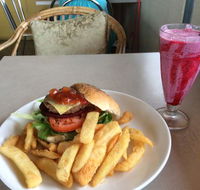 The Blue Heron Cafe - Holiday Find