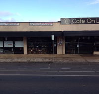 Cafe On Louise - Holiday Find