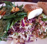 Earth Market Cafe - Holiday Find