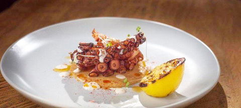 Astor Grill - Holiday Find 5