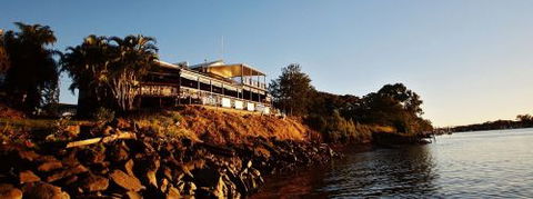 The Rock Bar And Grill - Holiday Find 5