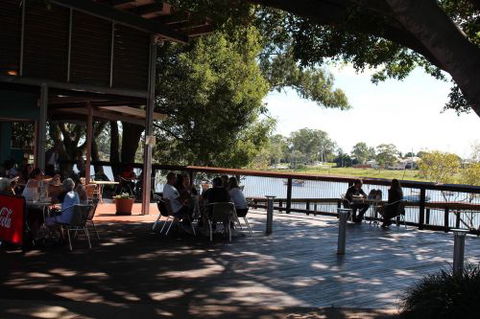River Cruz Cafe - Holiday Find 3