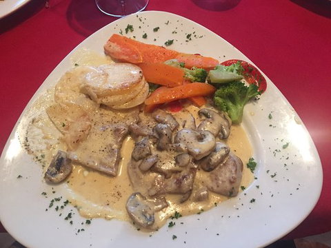 Valentinos Italian Restaurant & Pizzeria - Holiday Find 0