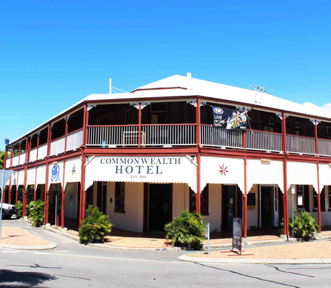 Commonwealth Hotel - Holiday Find 1