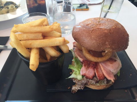 Marque Bar & Grill - Holiday Find 1
