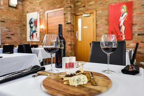 Highlander Restaurant - Holiday Find 0