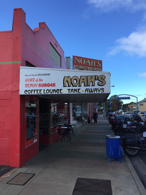 Noah's Coffee Lounge & Takeaway - Holiday Find 2
