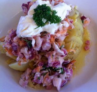 Serenade Cafe - Holiday Find