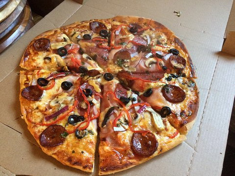 The Tuscan Fox - Holiday Find 0