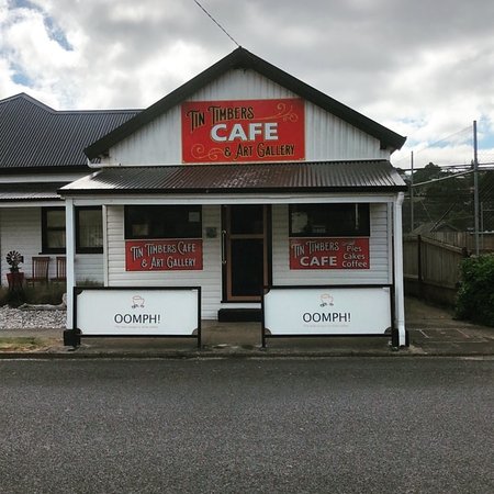 Tin Timbers Cafe - Holiday Find 0