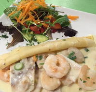 Wisteria Cafe - Holiday Find