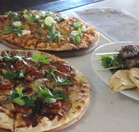 Albies Bar and Bistro - Holiday Find