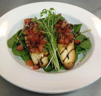 3 Oceans Wine Company Winery  Cafe - Holiday Find