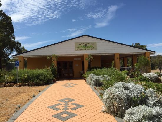 Wongoondy WA Holiday Find