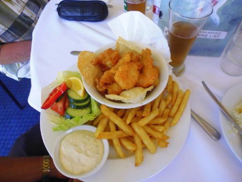 Yum Sing Restaurant - Holiday Find 0